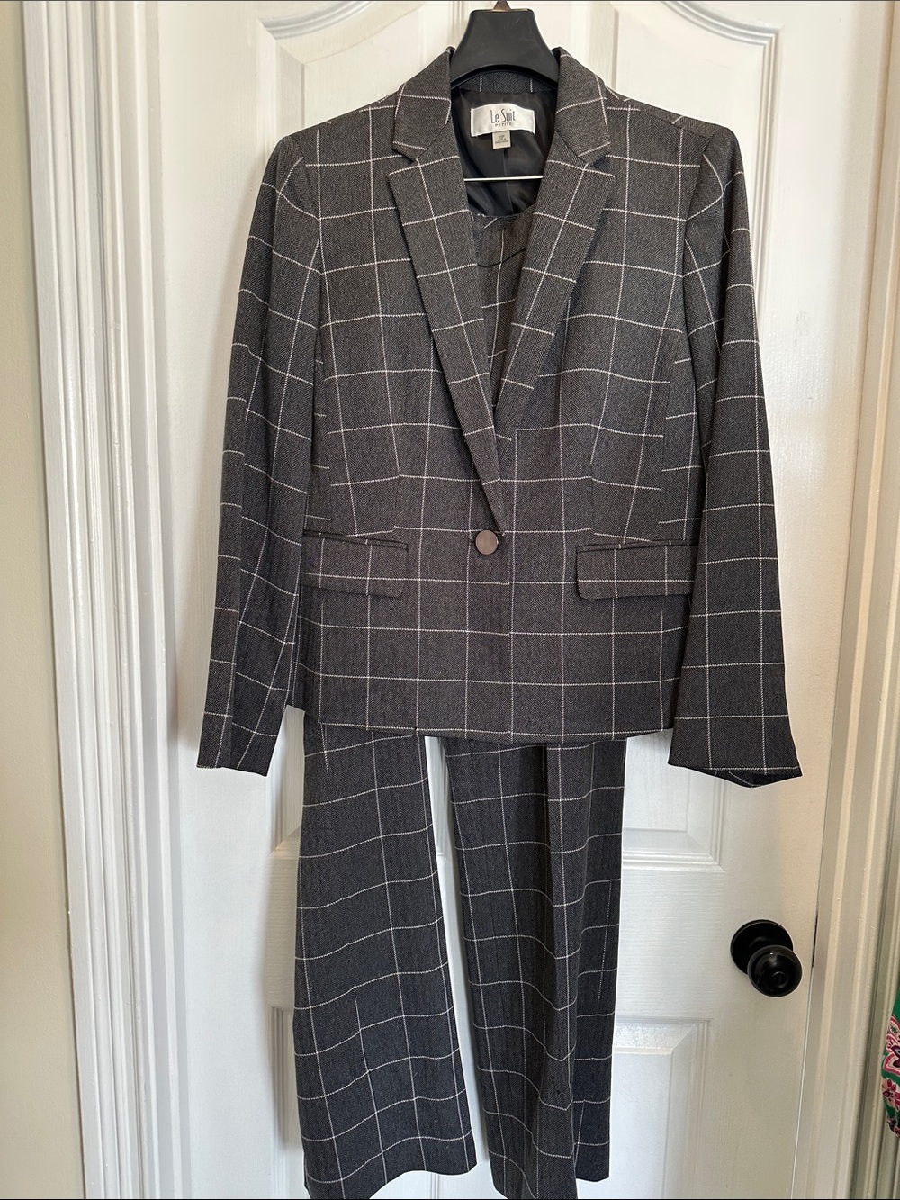 Le Suit Charcoal Gray Windowpane Two-Piece Suit Jacket & Pants